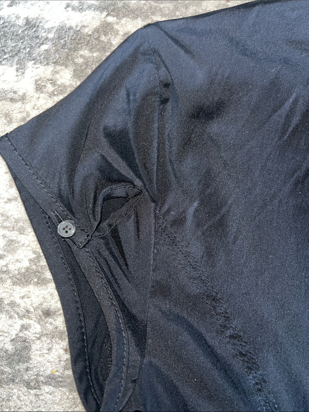 Express Black Short-Sleeve Ruffle-Trim V-Neck Shirt - Picture 5 of 9